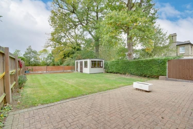 Property photo 2 of 21