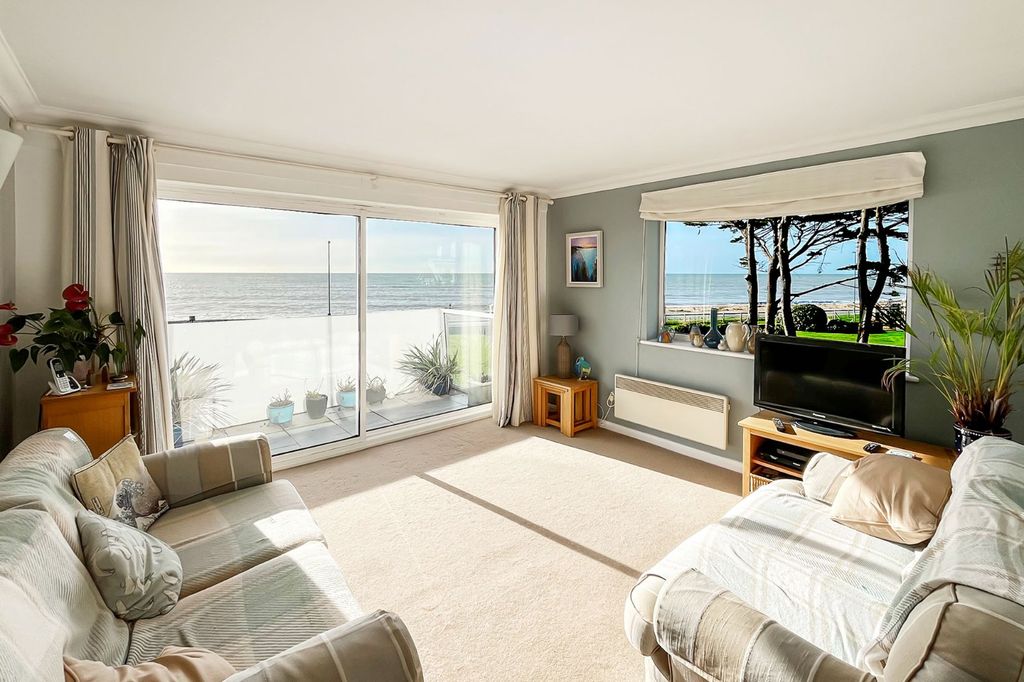 Property photo 2 of 17 Picture No. 39