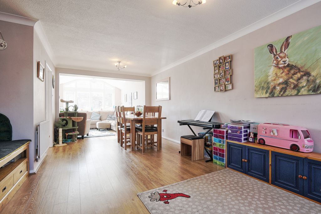 Property photo 2 of 38 6