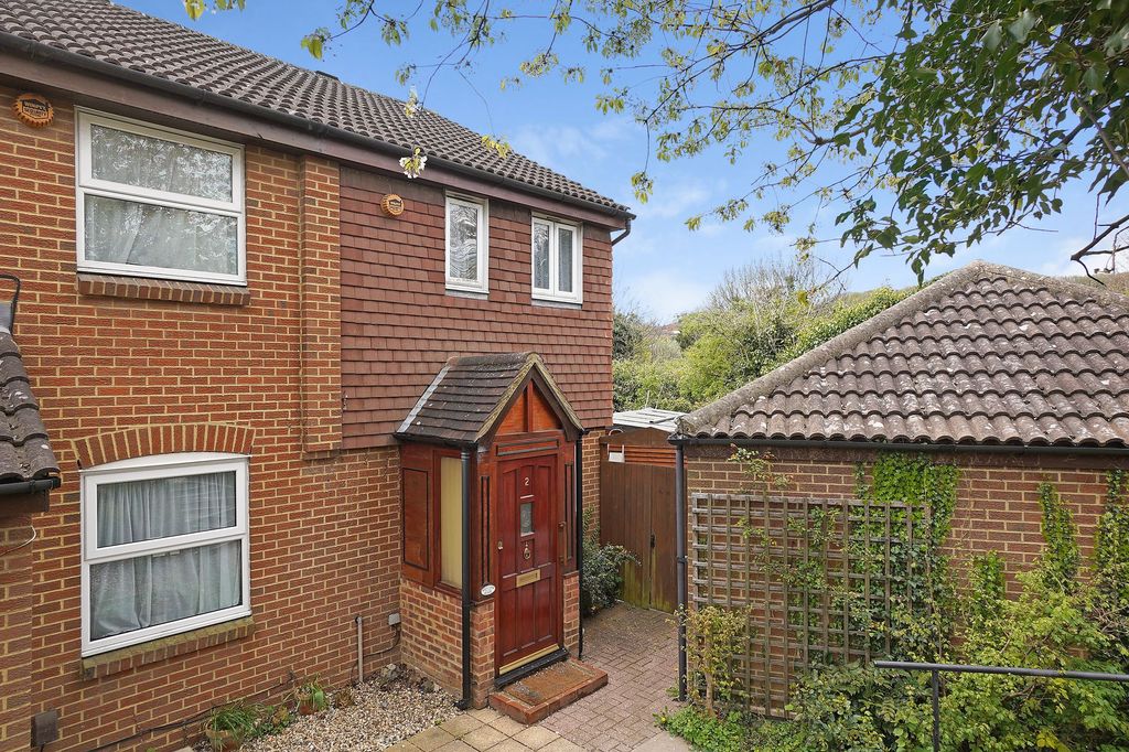 Property photo 1 of 20