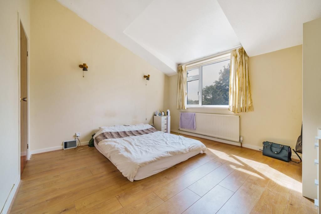 Property photo 3 of 11 Bedroom