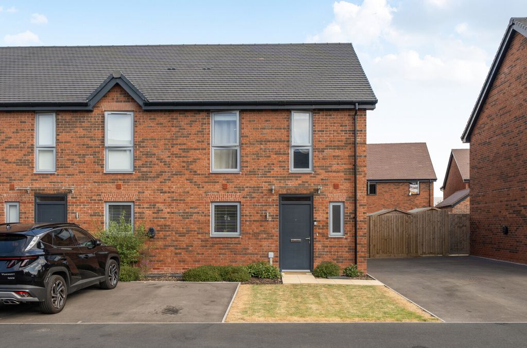 Property photo 1 of 14 1-6A6A4691506E4-1...
