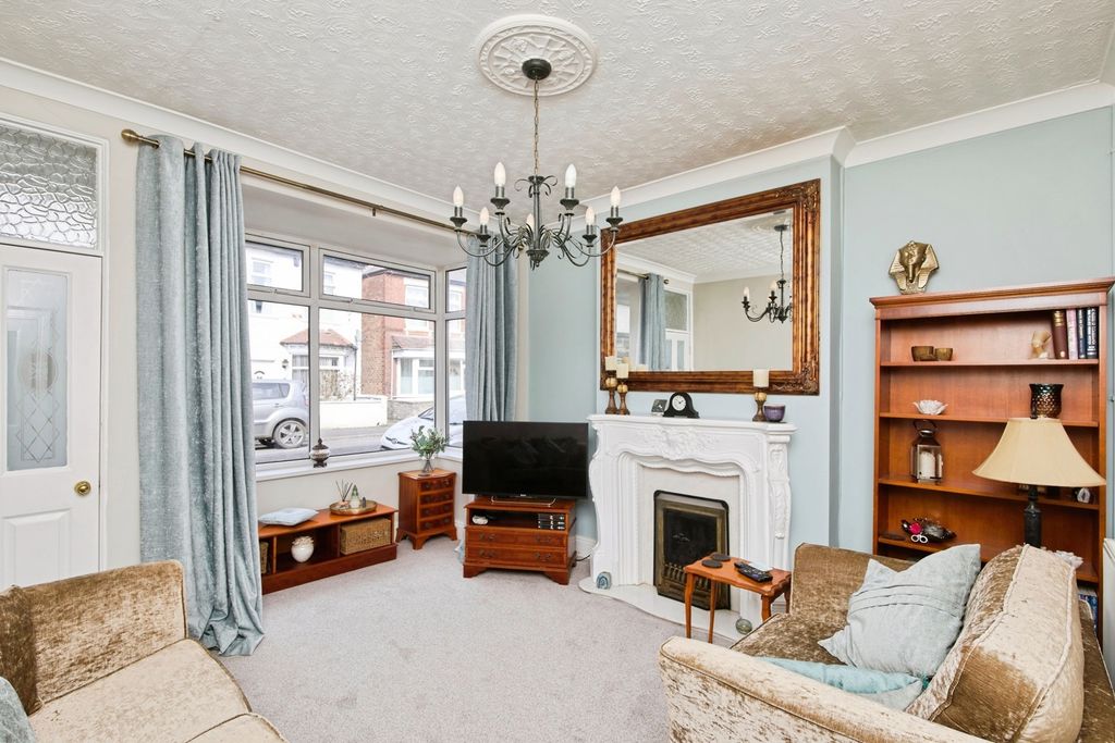 Property photo 2 of 19 Pbox-Img.Jpg
