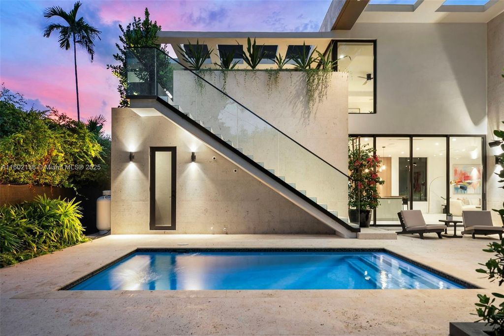 Property photo 2 of 50 <Alttext/>