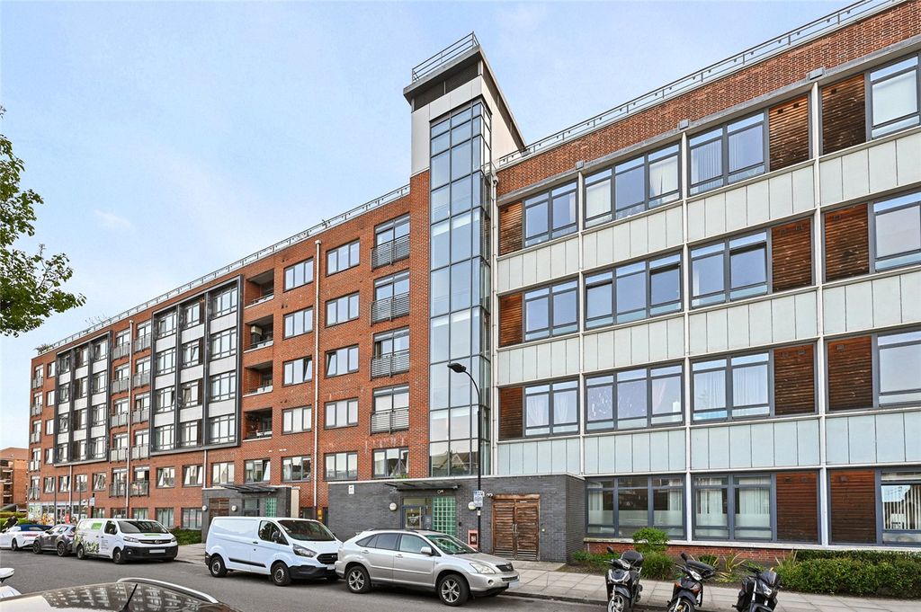 Property photo 3 of 10 Picture No. 01