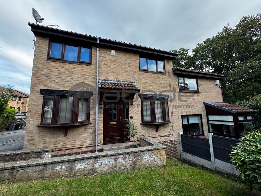 Property photo 2 of 31