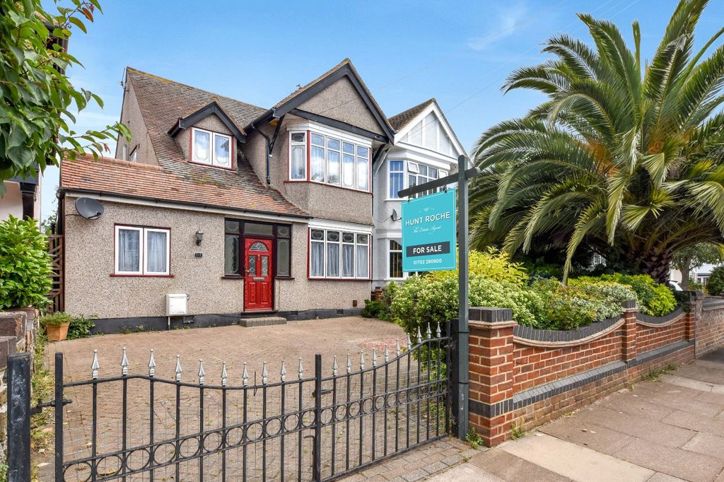 Property photo 1 of 47 Picture No. 72