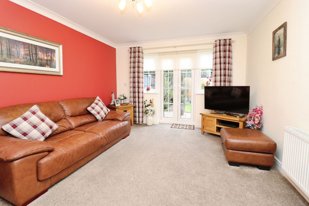 Property photo 3 of 11 Img_9530