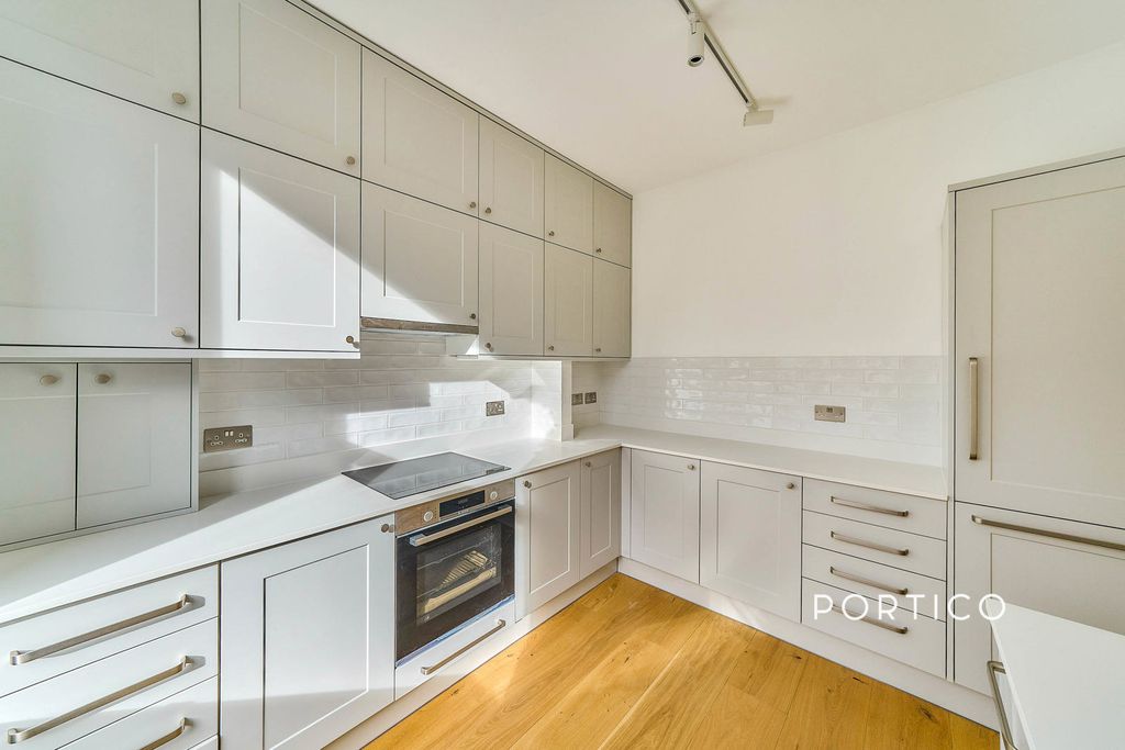 Property photo 2 of 19 Pbox-Img.Jpg