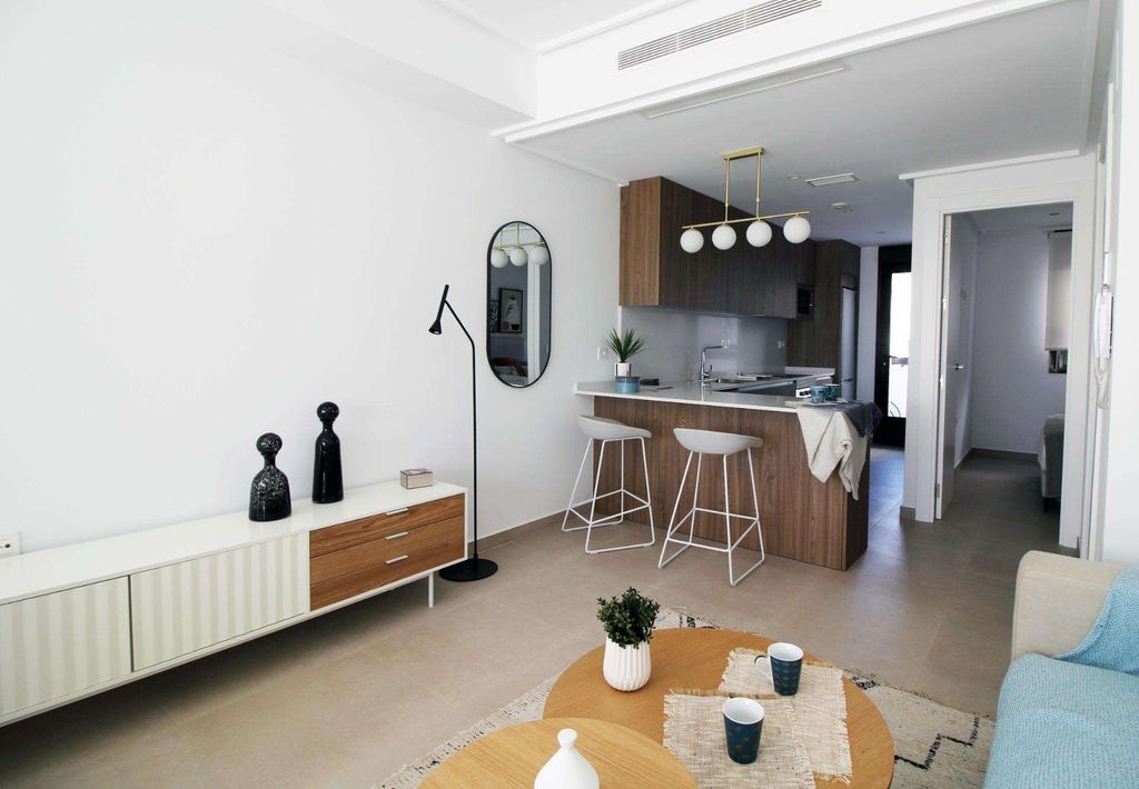 Property photo 3 of 48