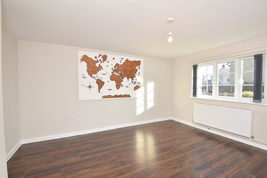 Property photo 2 of 11 Picture No. 04