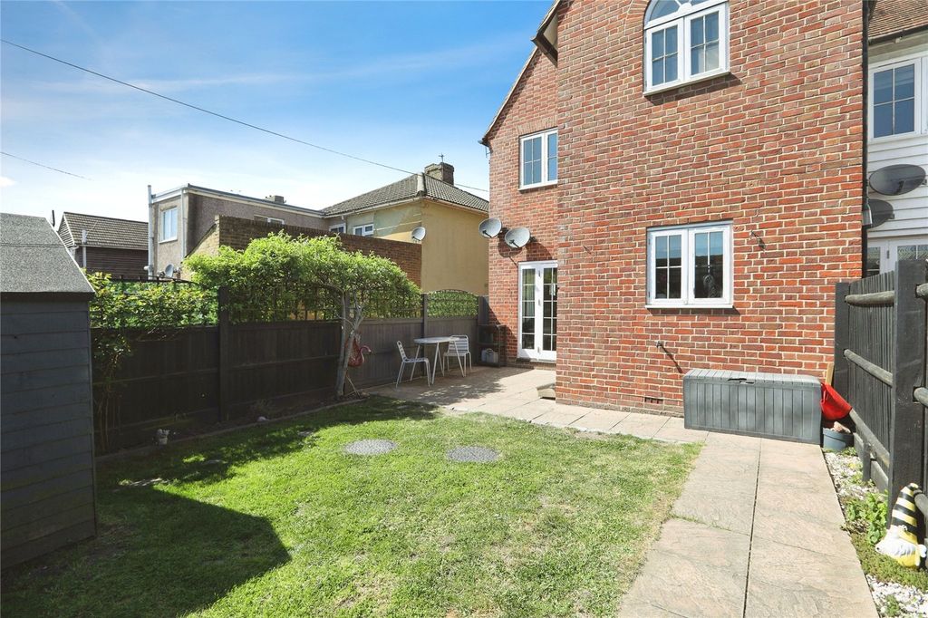 Property photo 2 of 11 Picture No. 34