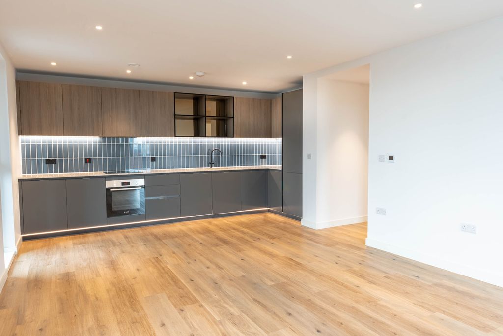 Property photo 2 of 11 Living Space/Kitchen