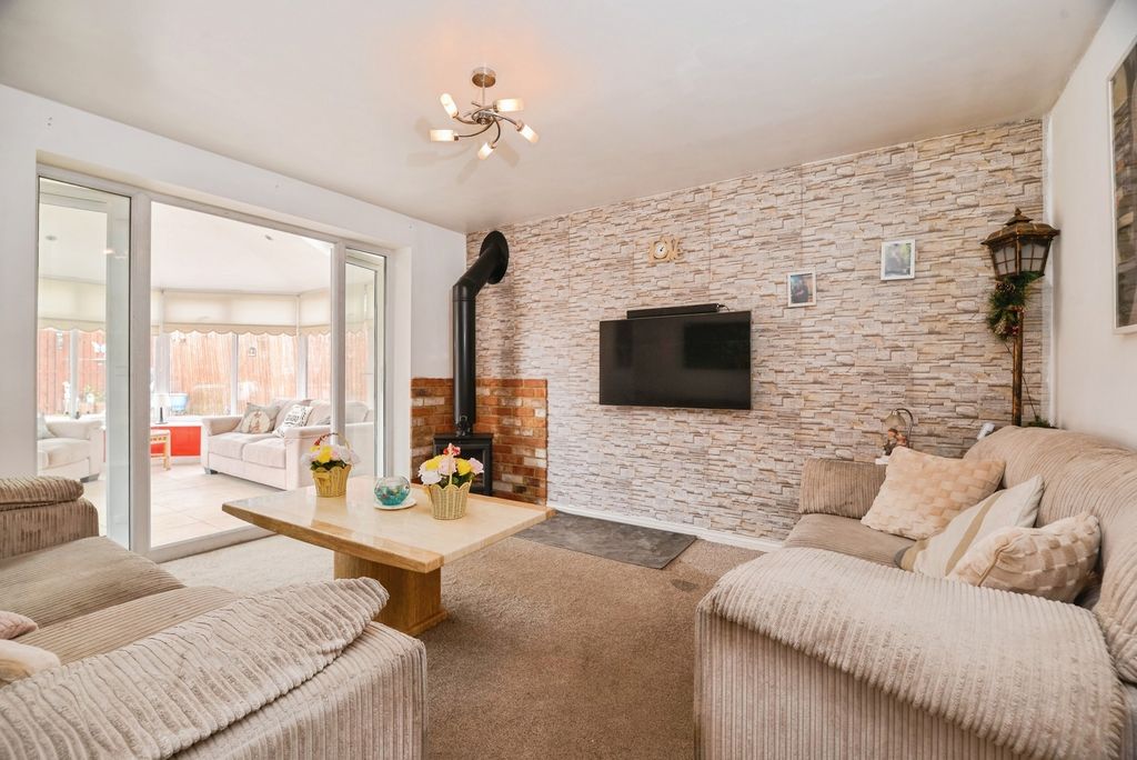 Property photo 3 of 14 Pbox-Img.Jpg