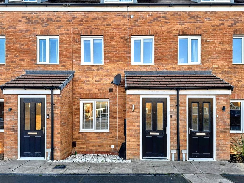 Property photo 2 of 16 002 Front 2.Jpg