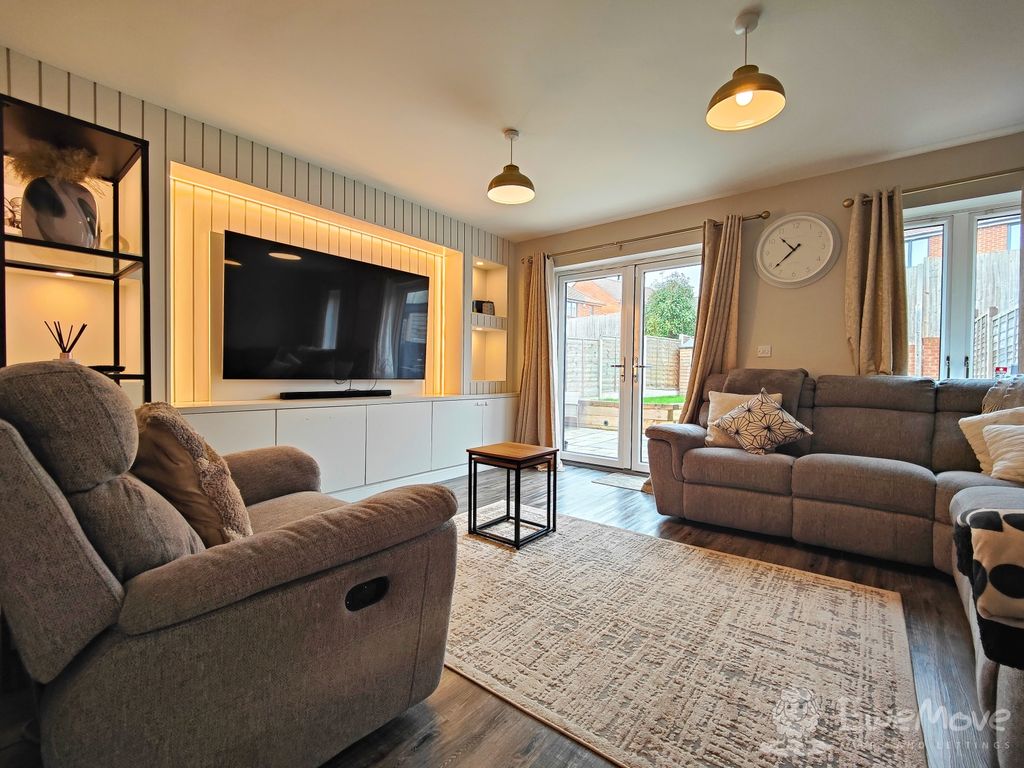 Property photo 2 of 12 Reception