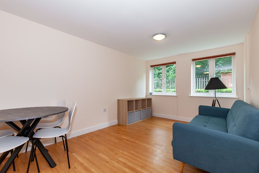 Property photo 3 of 10 Living Room