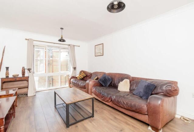 Property photo 1 of 18 4405492