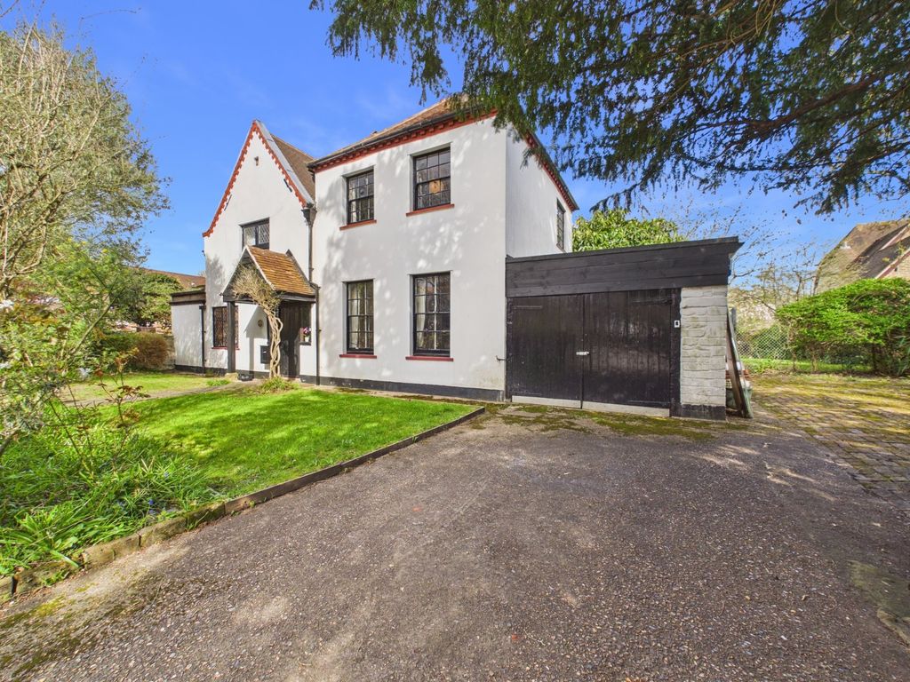 Property photo 3 of 36 Picture No. 02