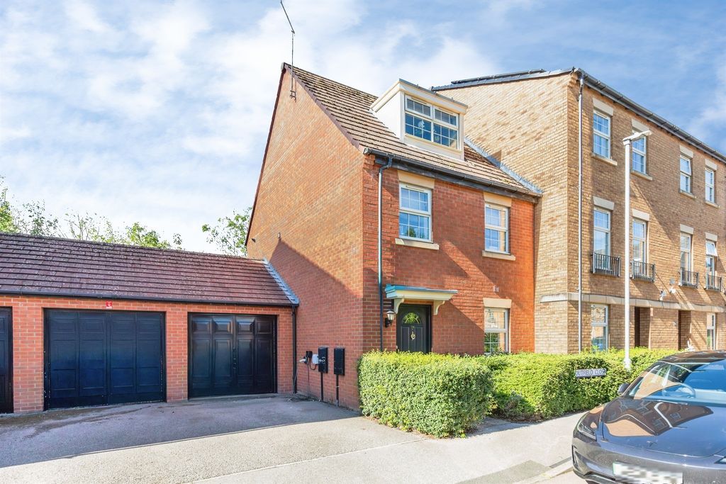 Property photo 1 of 13