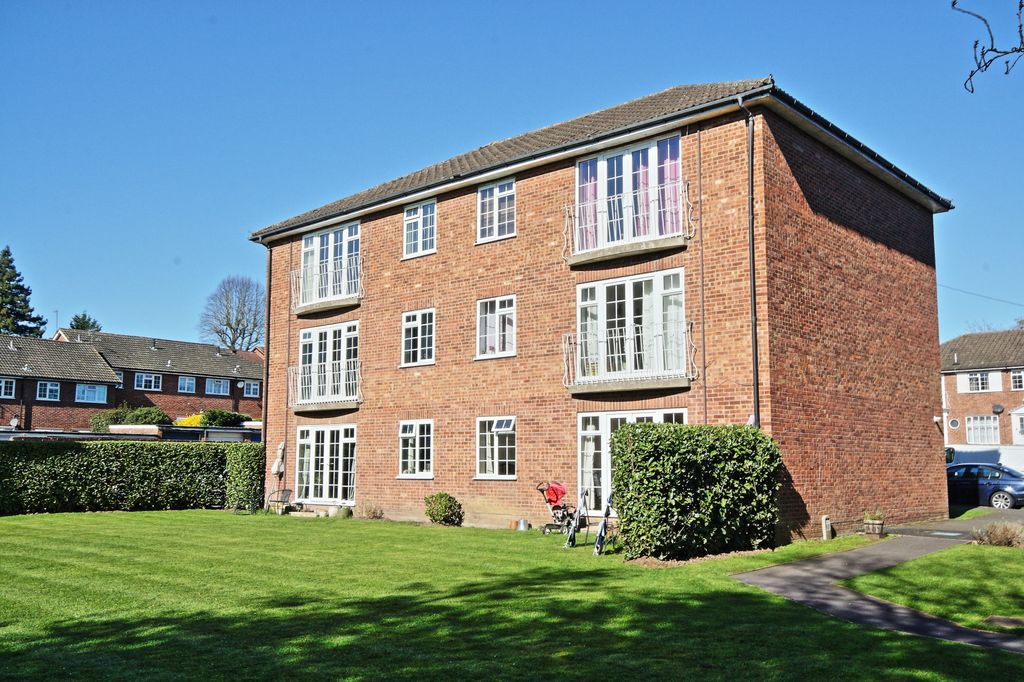 Property photo 1 of 4