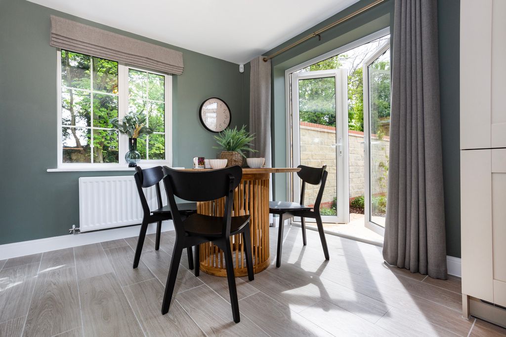 Property photo 2 of 9 Lh_Cpsem_Stamfordgardens_Mountford_19