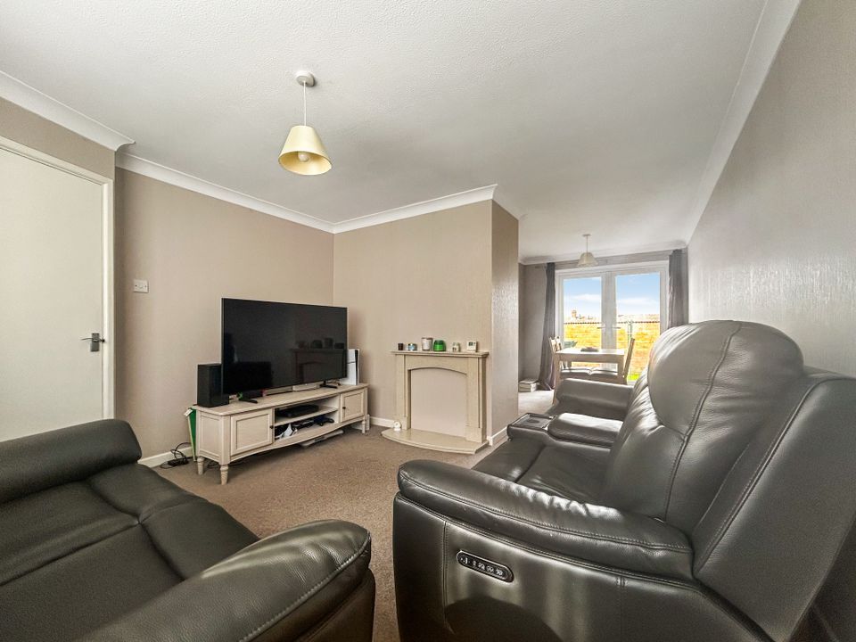 Property photo 3 of 11 Img2983