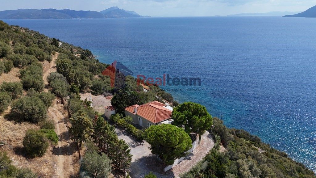 Property photo 2 of 25