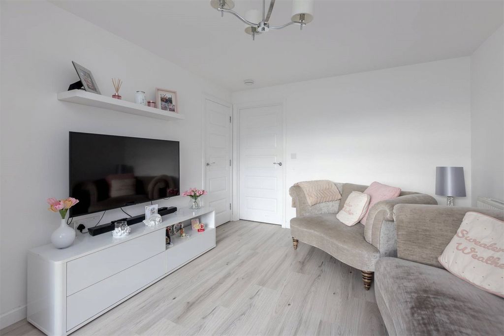 Property photo 3 of 20 Picture No. 09