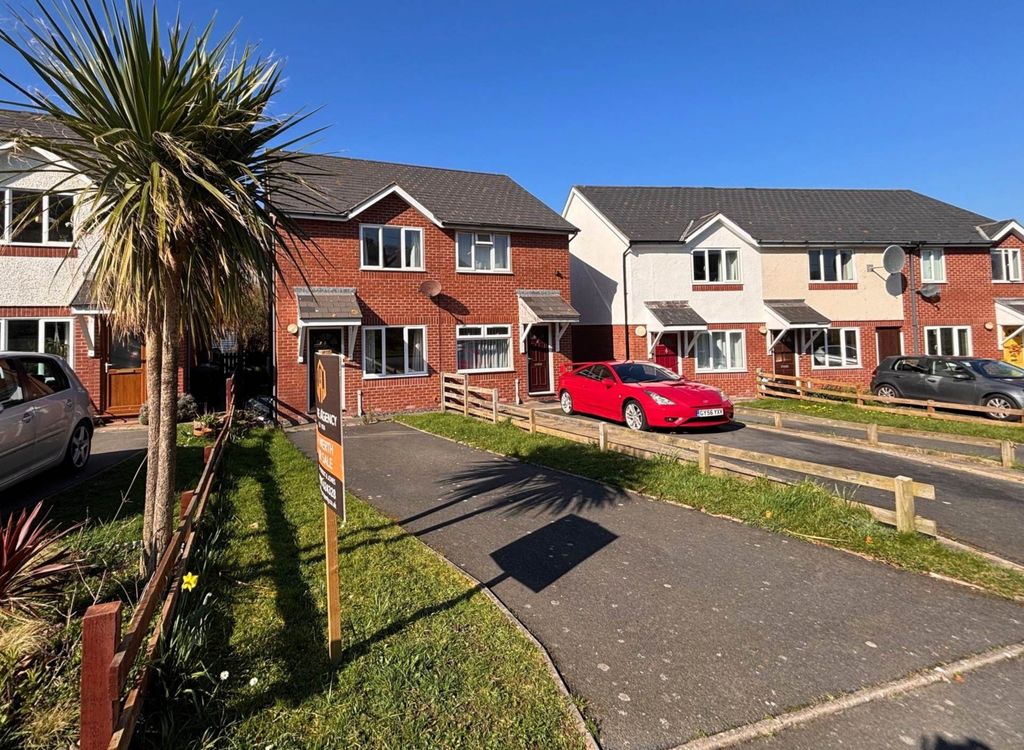 Property photo 1 of 20