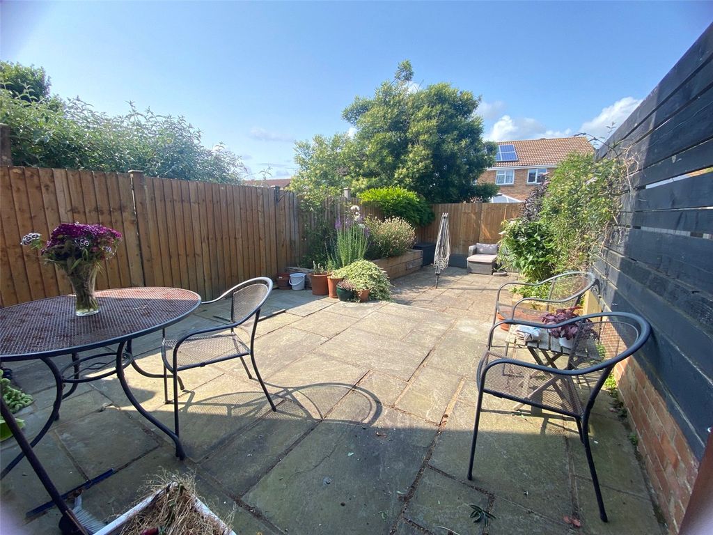 Property photo 2 of 15 Picture No. 24