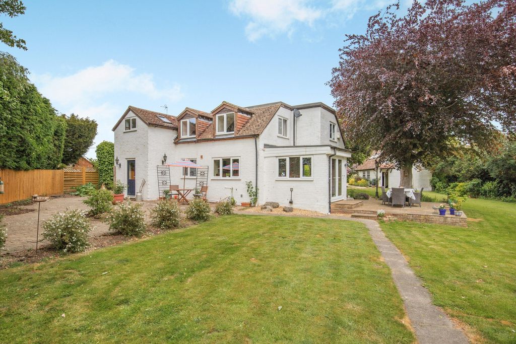 Property photo 1 of 27
