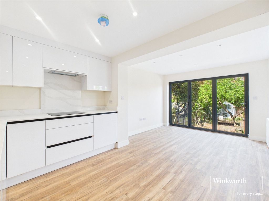 Property photo 2 of 17 Picture No. 04