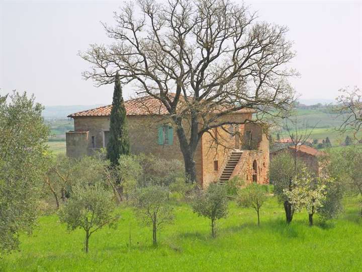 Property photo 2 of 7