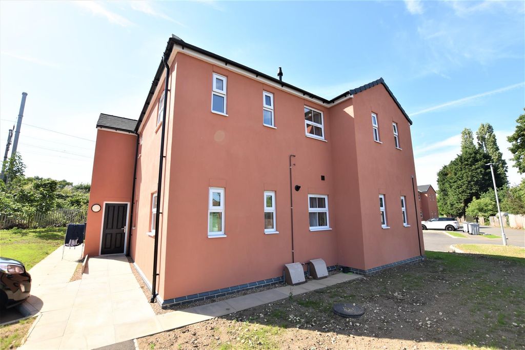 Property photo 1 of 9 Front Elevation