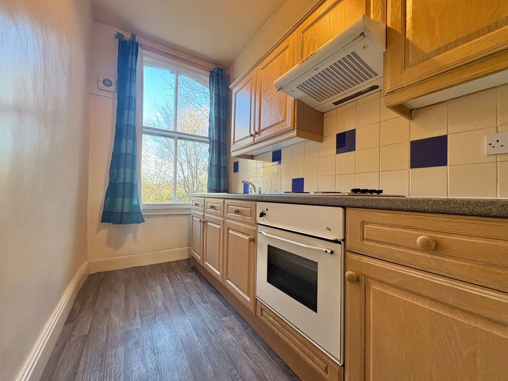 Property photo 3 of 12 Picture No. 14