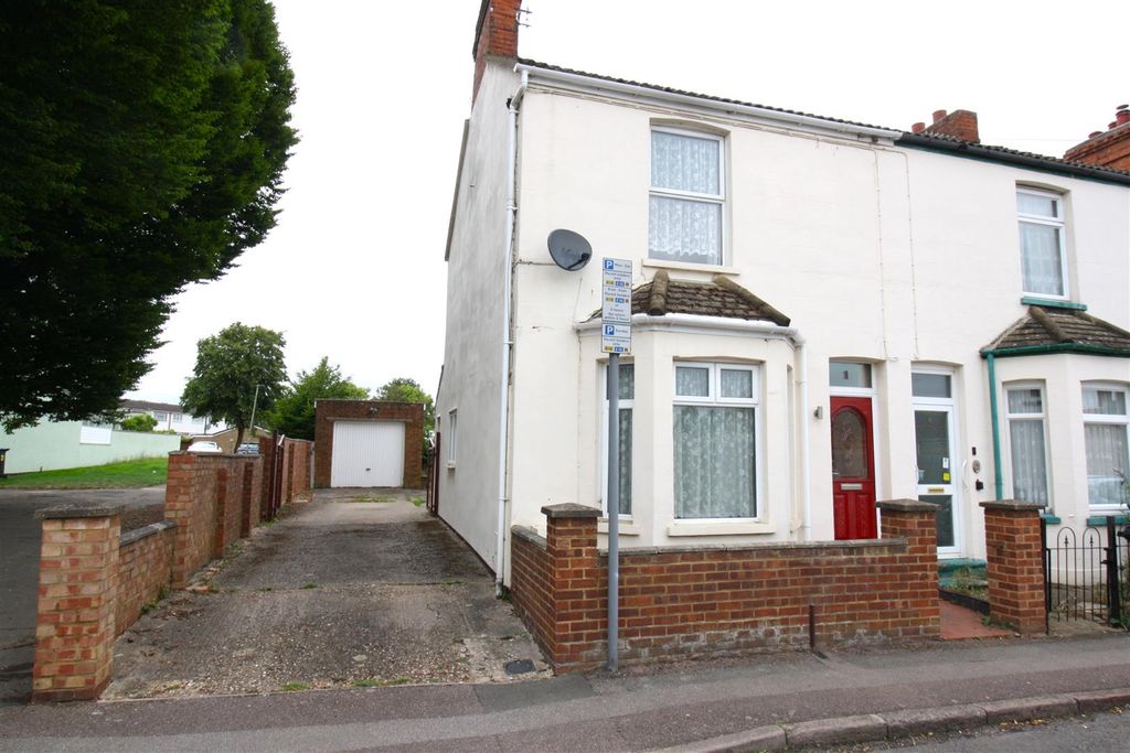 Property photo 2 of 15 Front