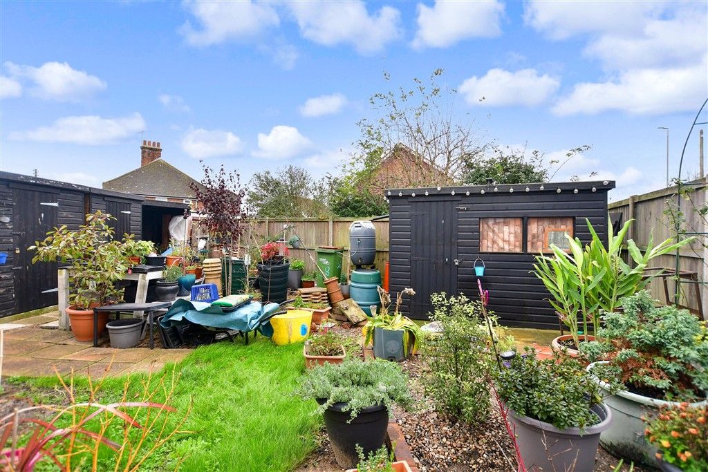 Property photo 2 of 9 Front Garden