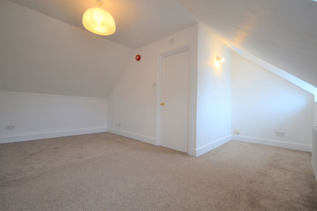 Property photo 3 of 4 Bedroom