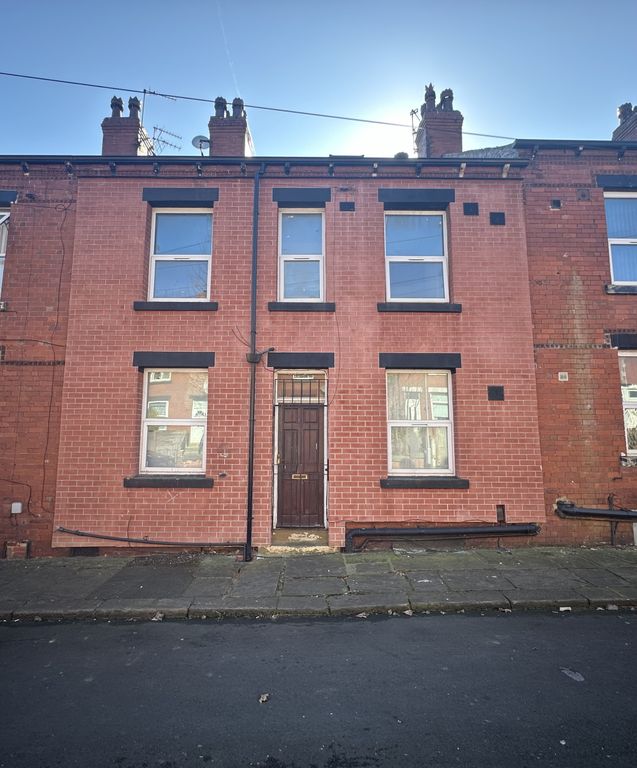Property photo 1 of 11