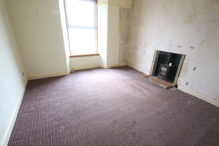 Property photo 2 of 12 Living Room