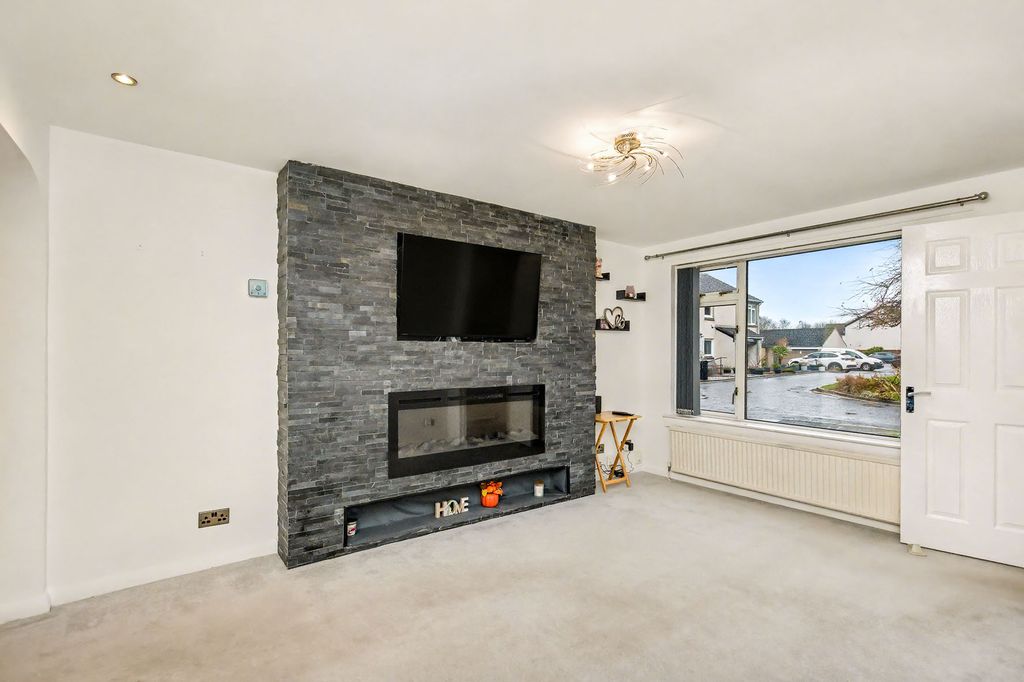 Property photo 2 of 12 Property Image 2