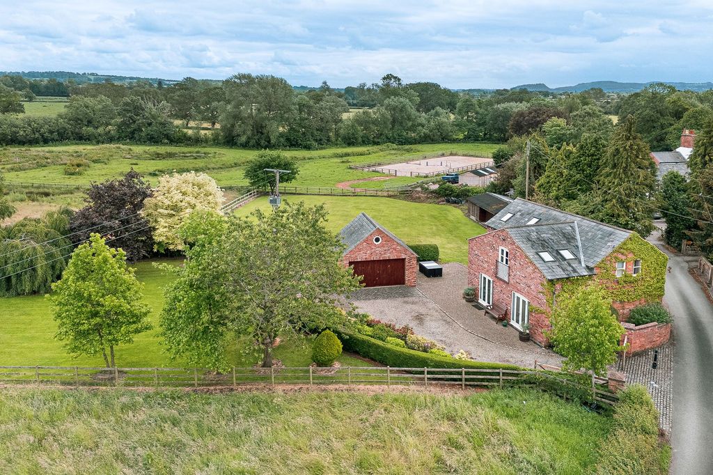 Property photo 1 of 31