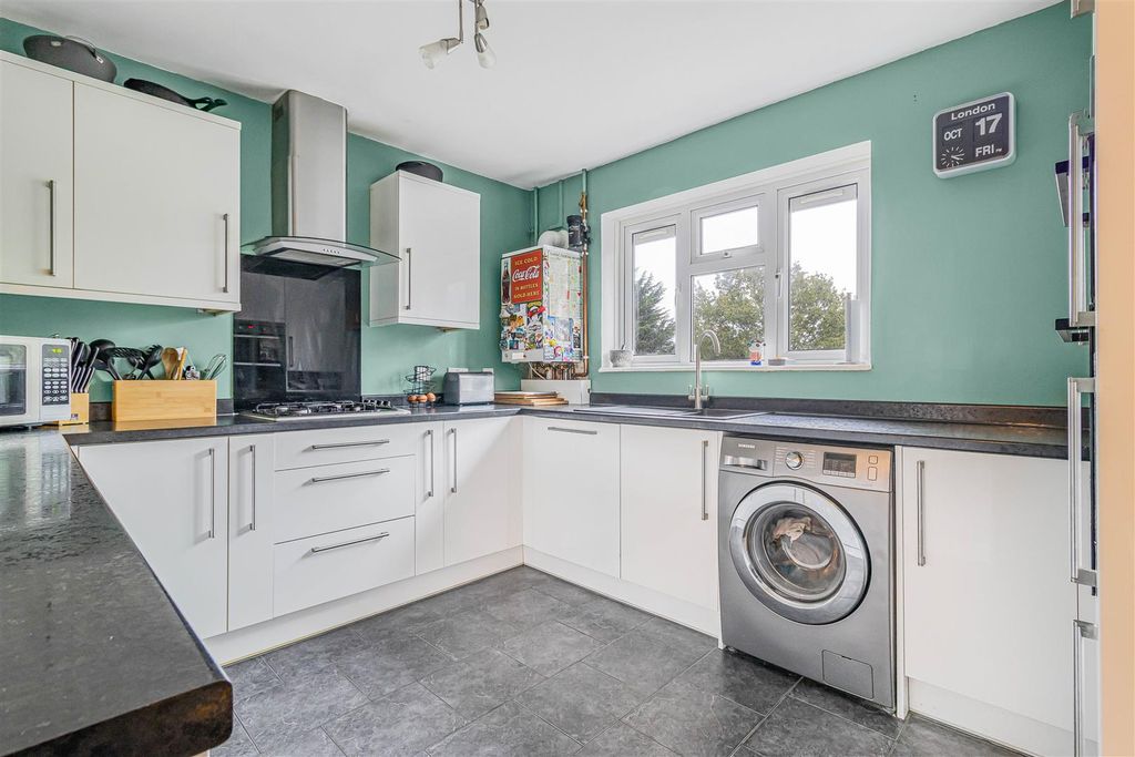 Property photo 3 of 12 12_65614-1.Jpg