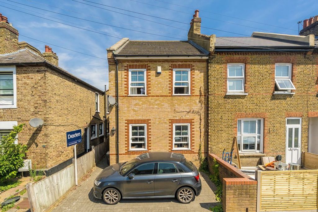 Property photo 1 of 7