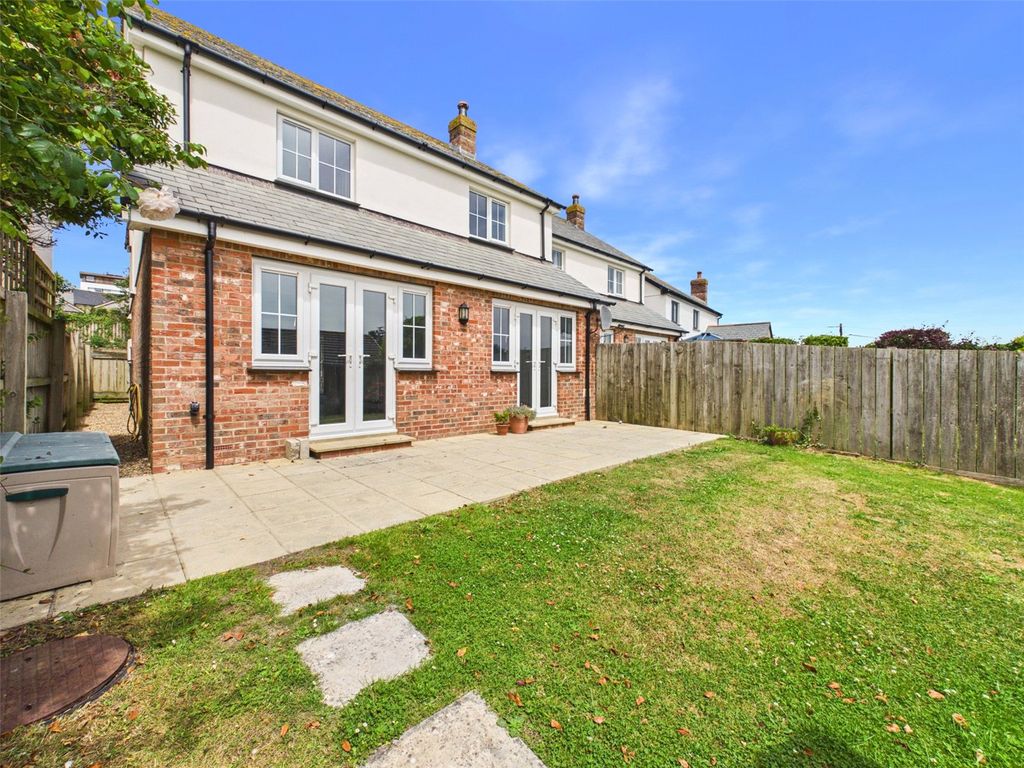 Property photo 1 of 27 Picture No. 32