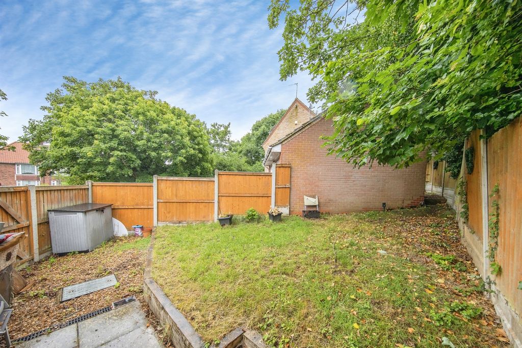 Property photo 2 of 16