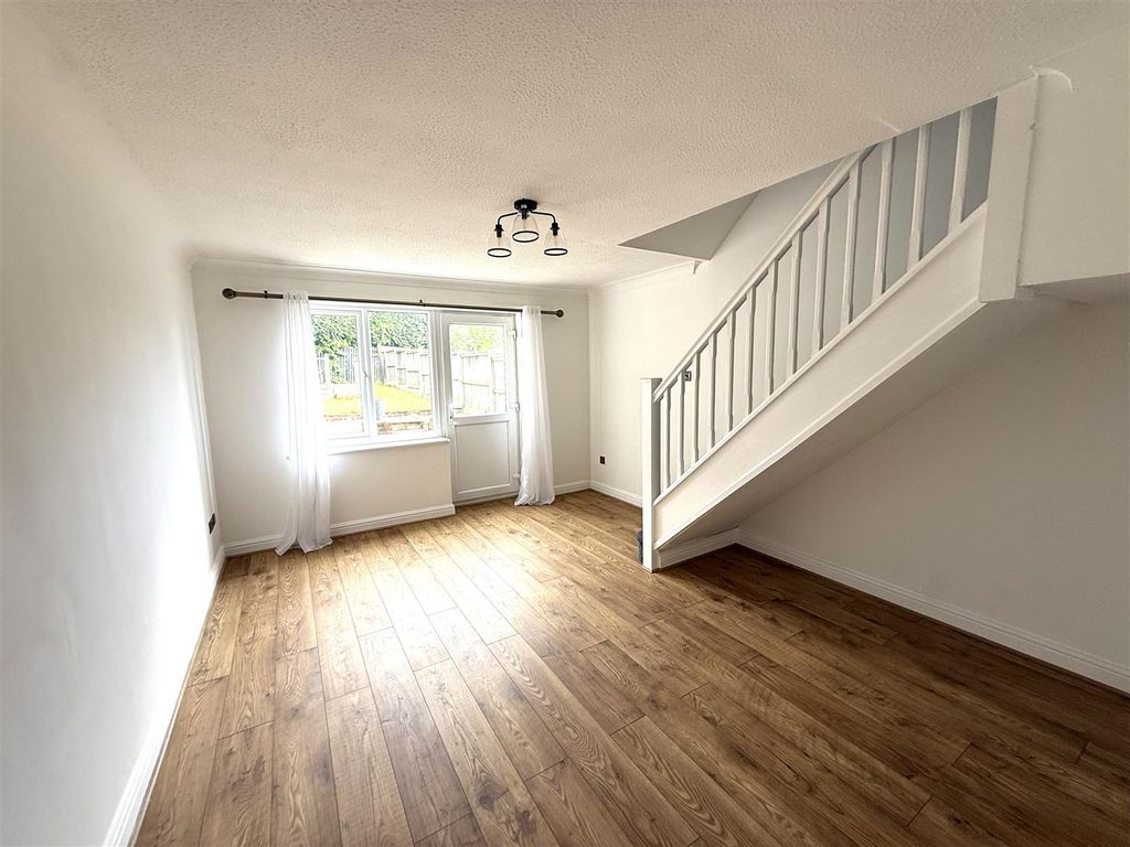 Property photo 3 of 10 Ashton 5.Jpg