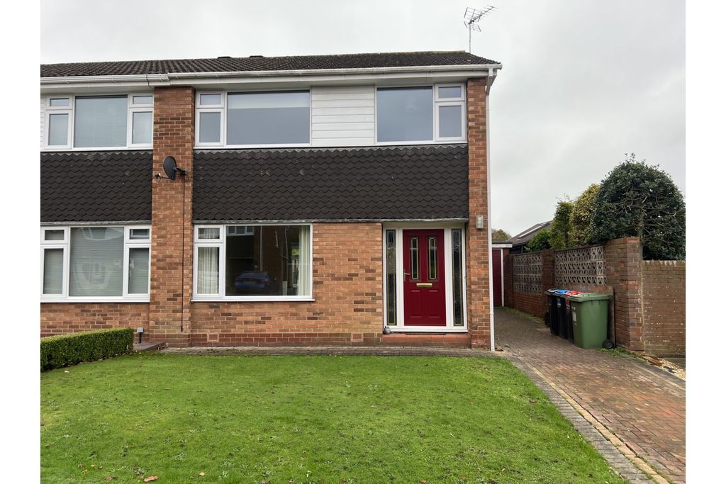 Property photo 1 of 24