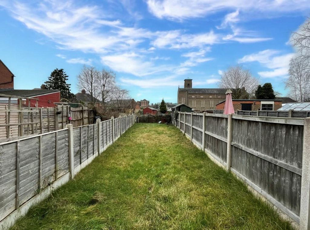 Property photo 2 of 12 Garden